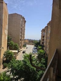 شقة-كراء-3-غرف-الجزائر-بوزريعة