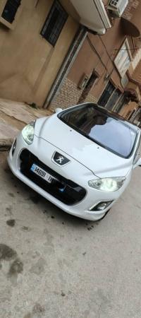 سيارات-peugeot-308-2011-الأغواط-الجزائر