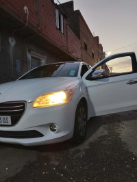 سيارات-peugeot-301-2013-آفلو-الأغواط-الجزائر