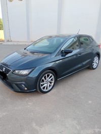 سيارات-seat-ibiza-fr-2024-الشلف-الجزائر