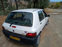 voitures-renault-clio-1-1996-bouira-algerie