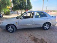 voitures-hyundai-accent-2011-gls-tissemsilt-algerie