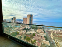 شقة-بيع-5-غرف-وهران-الجزائر