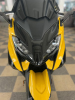 motos-scooters-yamaha-tmax-560-2-tablette-2022-annaba-algerie