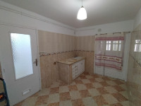 appartement-location-f3-alger-said-hamdine-algerie