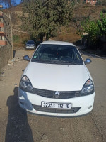 voitures-renault-clio-campus-2012-bye-lakhdaria-bouira-algerie