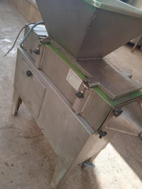 poussoir mecanique pour paté