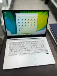 Acer Swift 14 FHD, i5 1135G7 - 8Gb - 256Gb - Intel Iris Xe Graphics 