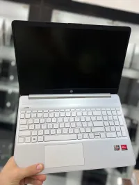 HP Laptop 15s Full HD - Ryzen 7 5700U - 16Gb Ram - 512Gb SSD - AMD Radeon Graphics 