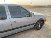 voitures-volkswagen-golf-3-1993-sidi-aissa-msila-algerie