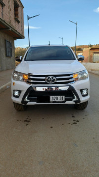 voitures-toyota-hilux-2020-legend-dc-4x4-oran-algerie