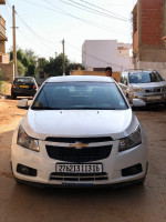 berline-chevrolet-cruze-2013-algerie