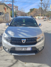 voitures-dacia-sandero-2017-stepway-sedrata-souk-ahras-algerie