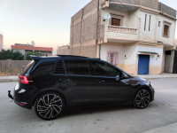 moyenne-berline-volkswagen-golf-7-2017-telerghma-mila-algerie