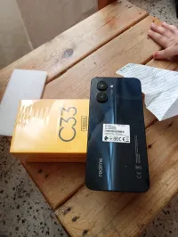 ريالمي C33