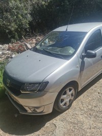 سيارات-dacia-sandero-2015-تيزي-وزو-الجزائر