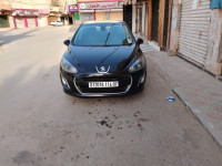 moyenne-berline-peugeot-308-2014-allure-biskra-algerie