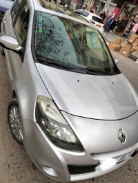 سيارات-renault-clio-3-2011-سور-الغزلان-البويرة-الجزائر