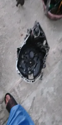 قطع الغيار السيارات