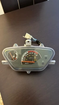 Tableau de bord pour moto/scooter Bon état