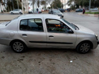 voitures-renault-clio-classique-2006-alger-centre-algerie