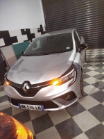 voitures-renault-clio5-2023-rs-line-abou-el-hassan-chlef-algerie