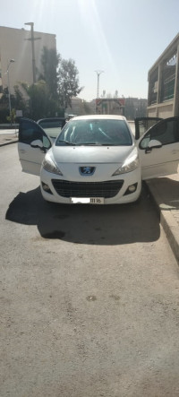 voitures-peugeot-207-2011-bab-ezzouar-alger-algerie