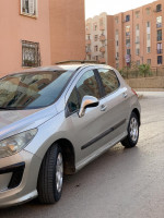 moyenne-berline-peugeot-308-2009-premium-alger-centre-algerie