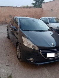 سيارات-peugeot-208-2015-رأس-العيون-باتنة-الجزائر