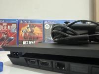 أجهزة-ألعاب-الفيديو-ps4-slim-500-g-etat-neuf-evec-5-cd-original-بسكرة-الجزائر