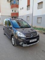 voitures-citroen-berlingo-2016-bourkika-tipaza-algerie