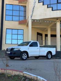 voitures-toyota-hilux-2013-tlemcen-algerie