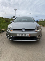 moyenne-berline-volkswagen-golf-7-2018-start-staoueli-alger-algerie