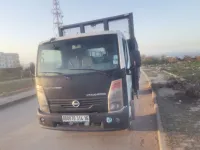 Nissan Camion Nissan capstar plateau premier main 2014