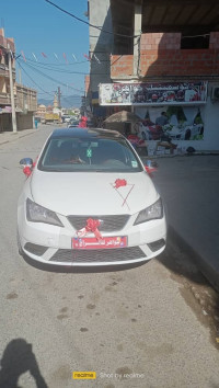 voitures-seat-ibiza-2012-fully-toit-ouvrant-jijel-algerie