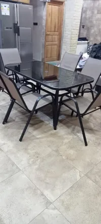 Table avec 6 chaises