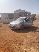 citadine-renault-clio-3-2012-night-and-day-fouka-tipaza-algerie