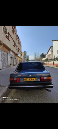 grande-berline-volvo-740-1986-bouira-algerie