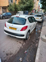 voitures-peugeot-207-2011-setif-algerie