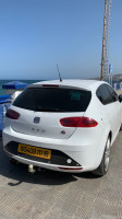 moyenne-berline-seat-leon-2011-reghaia-alger-algerie