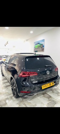 سيارات-volkswagen-golf-7-2019-drive-باتنة-الجزائر