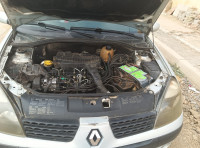 moyenne-berline-renault-clio-2-2002-algerie