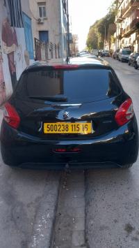 سيارات-peugeot-208-2015-بلوزداد-الجزائر