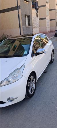 سيارات-peugeot-208-2012-allure-باتنة-الجزائر