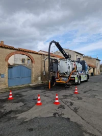 Camion Vidanger Aspirateur Nettoyage Pompage Débouchage