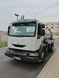 Camion vidange débouchage canalisation nettoyage 