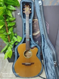 Belle guitare Takamine TSF 40C Japon .