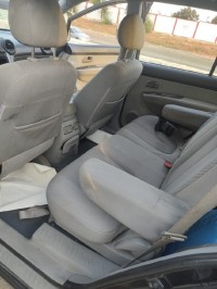 سيارات-kia-carens-2008-3-موقف-سيارة-قديل-وهران-الجزائر