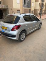 voitures-peugeot-207-2012-sportium-baba-hassen-alger-algerie