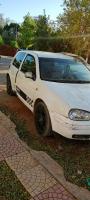 moyenne-berline-volkswagen-golf-4-2001-deux-port-ain-tallout-tlemcen-algerie